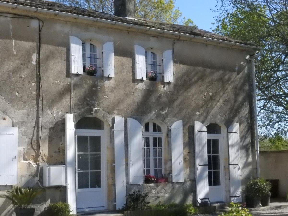 Bed and Breakfast Les Demeures De La Laigne Allas-Bocage Esterno foto