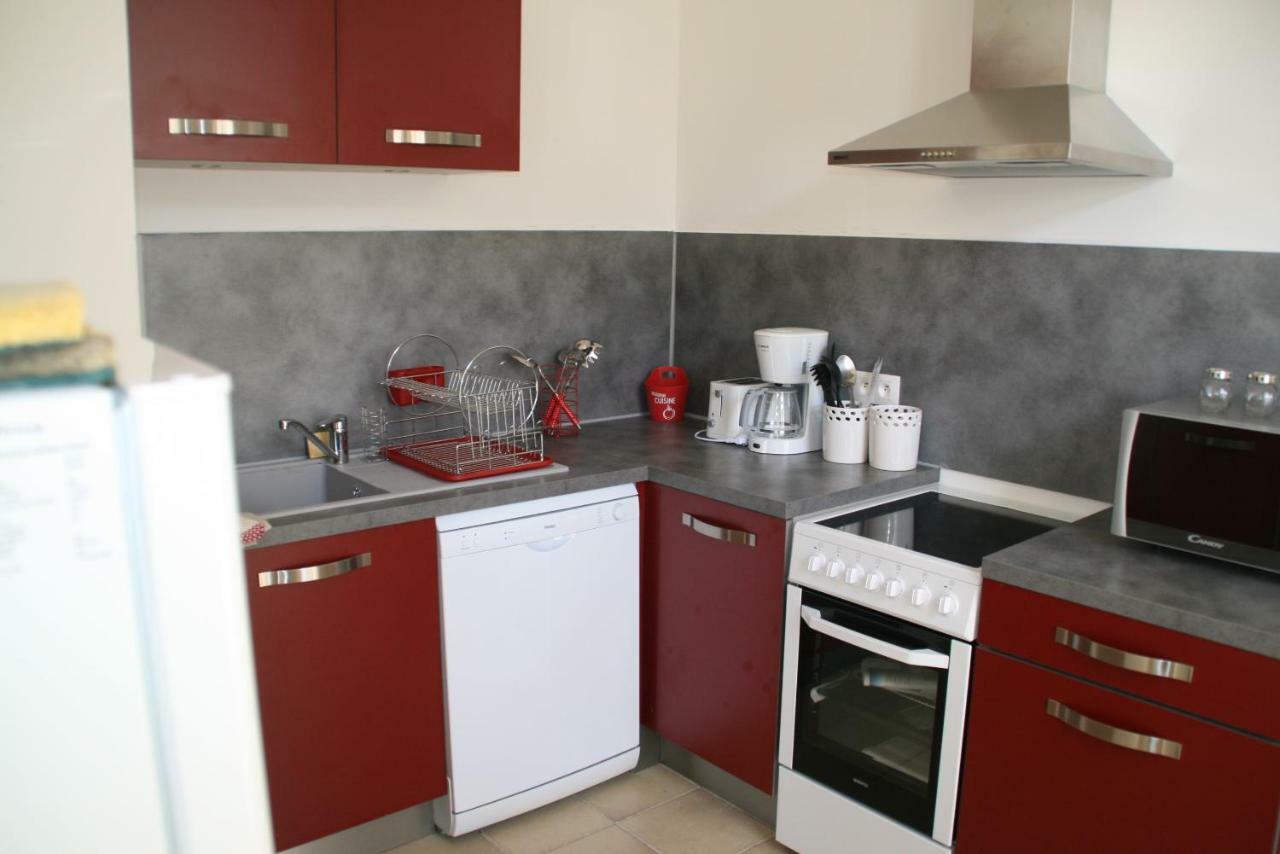 Bed and Breakfast Les Demeures De La Laigne Allas-Bocage Esterno foto